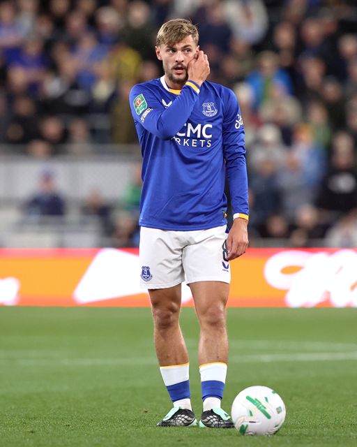 Kiernan Dewsbury-Hall of Everton during the Carabao Cup round 3 match Everton vs Wolverhampton Wanderers at Hill Dickinson Stadium, Liverpool, United Kingdom on 16 September 2026

(Photo by Alfie Cosgrove/News Images)