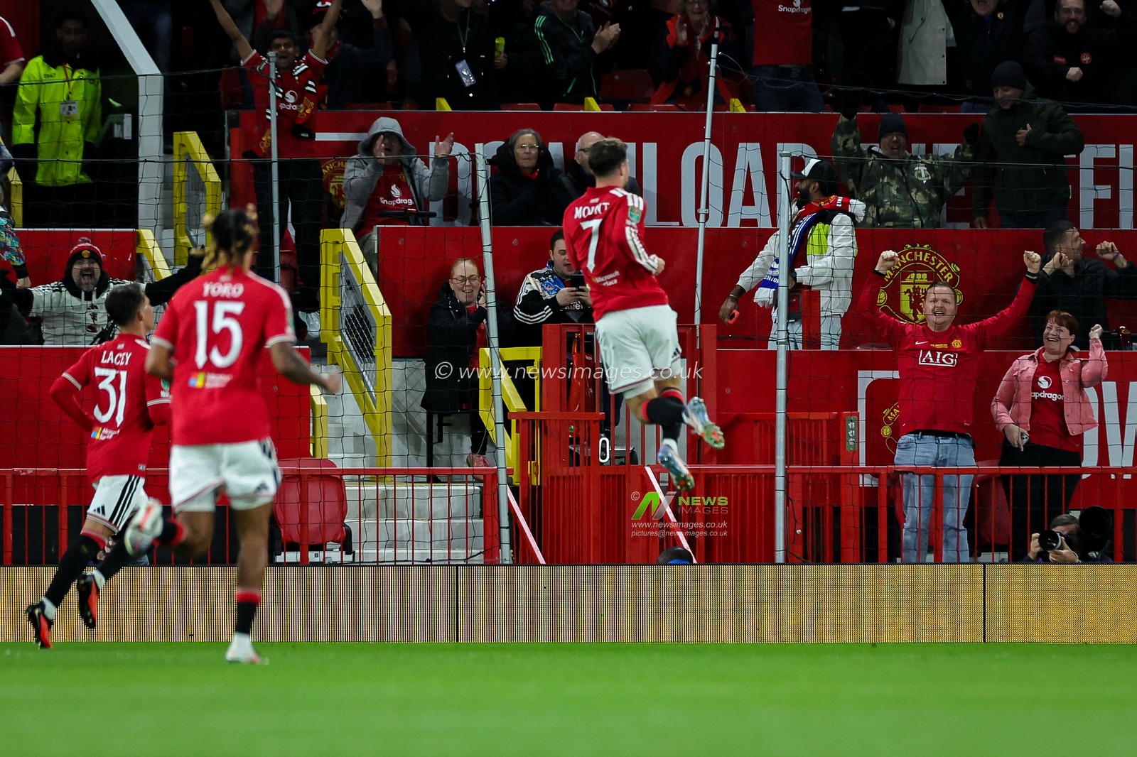 Mason Mount of Manchester United celebrates his goal to make it  2-0 during the Carabao Cup round 3 match Manchester United vs Brighton & Hove Albion at Old Trafford, Manchester, United Kingdom on 16 September 2026

(Photo by Mark Cosgrove/News Images)