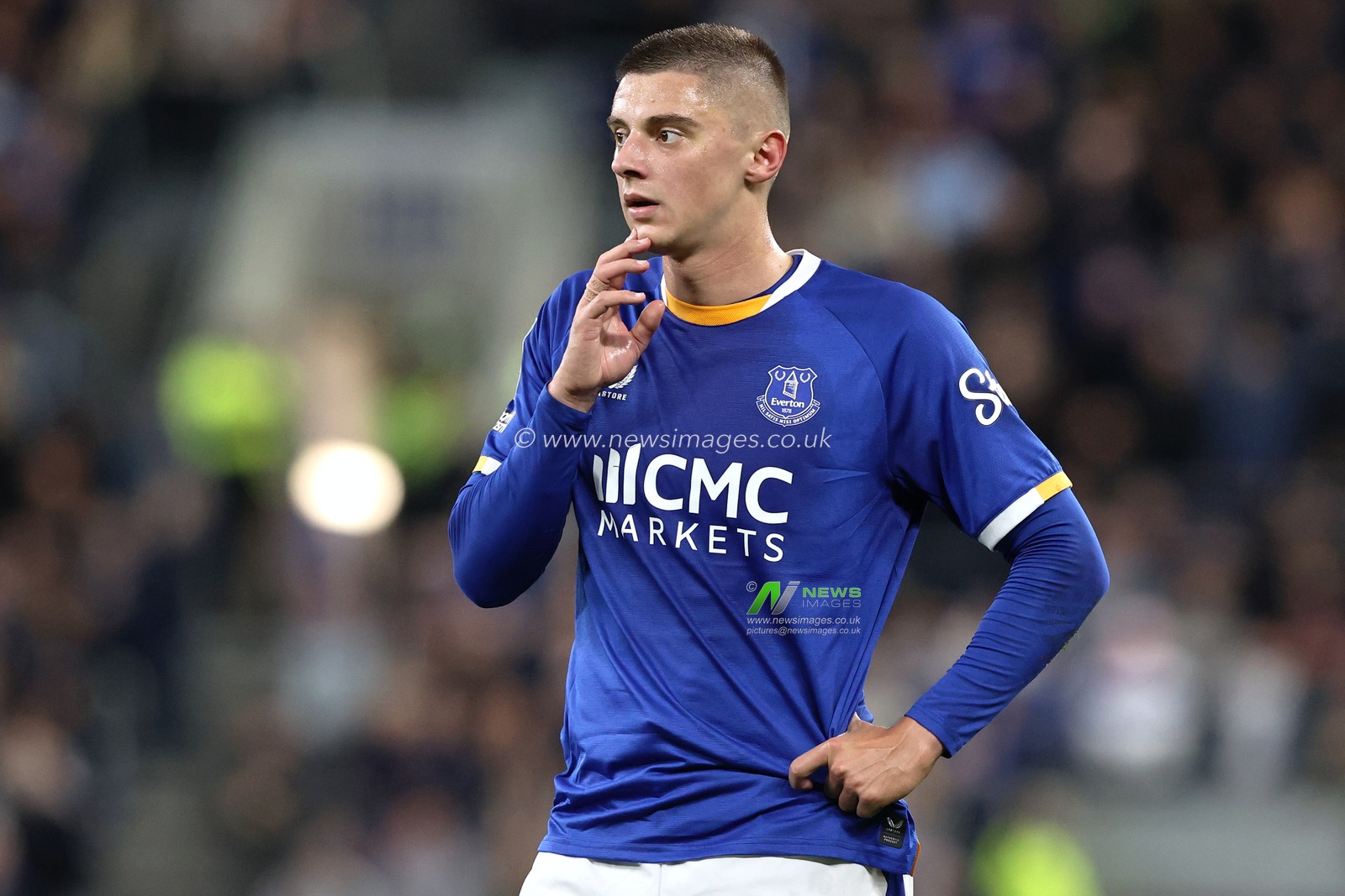 Vitaliy Mykolenko of Everton during the Carabao Cup round 3 match Everton vs Wolverhampton Wanderers at Hill Dickinson Stadium, Liverpool, United Kingdom on 16 September 2026

(Photo by Alfie Cosgrove/News Images)