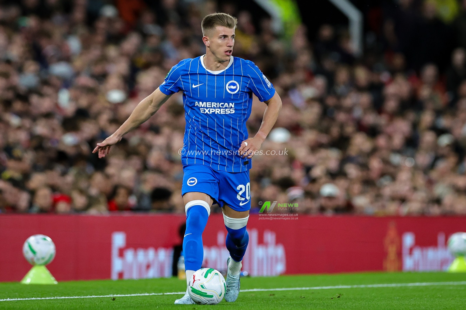 Costinha of Brighton & Hove Albion makes a run with the ball  during the Carabao Cup round 3 match Manchester United vs Brighton & Hove Albion at Old Trafford, Manchester, United Kingdom on 16 September 2026

(Photo by Mark Cosgrove/News Images)
