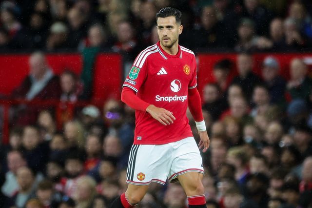 Diogo Dalot of Manchester United in action during the Carabao Cup round 3 match Manchester United vs Brighton & Hove Albion at Old Trafford, Manchester, United Kingdom on 16 September 2026

(Photo by Mark Cosgrove/News Images)