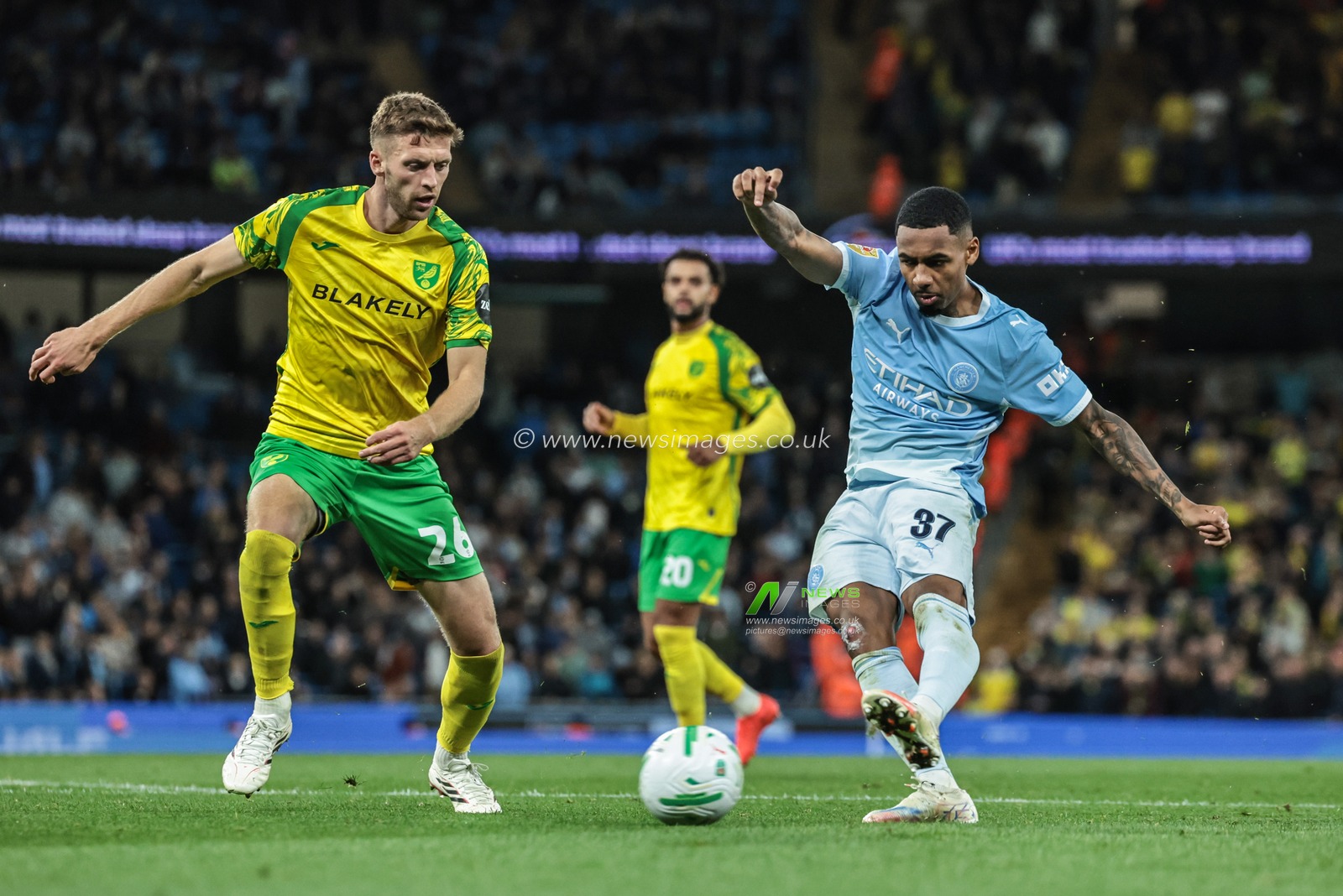 Allan of Manchester City scores to make it 3-0 during the Carabao Cup round 3 match Manchester City vs Norwich City at Etihad Stadium, Manchester, United Kingdom on 17 September 2026

(Photo by Mark Cosgrove/News Images)