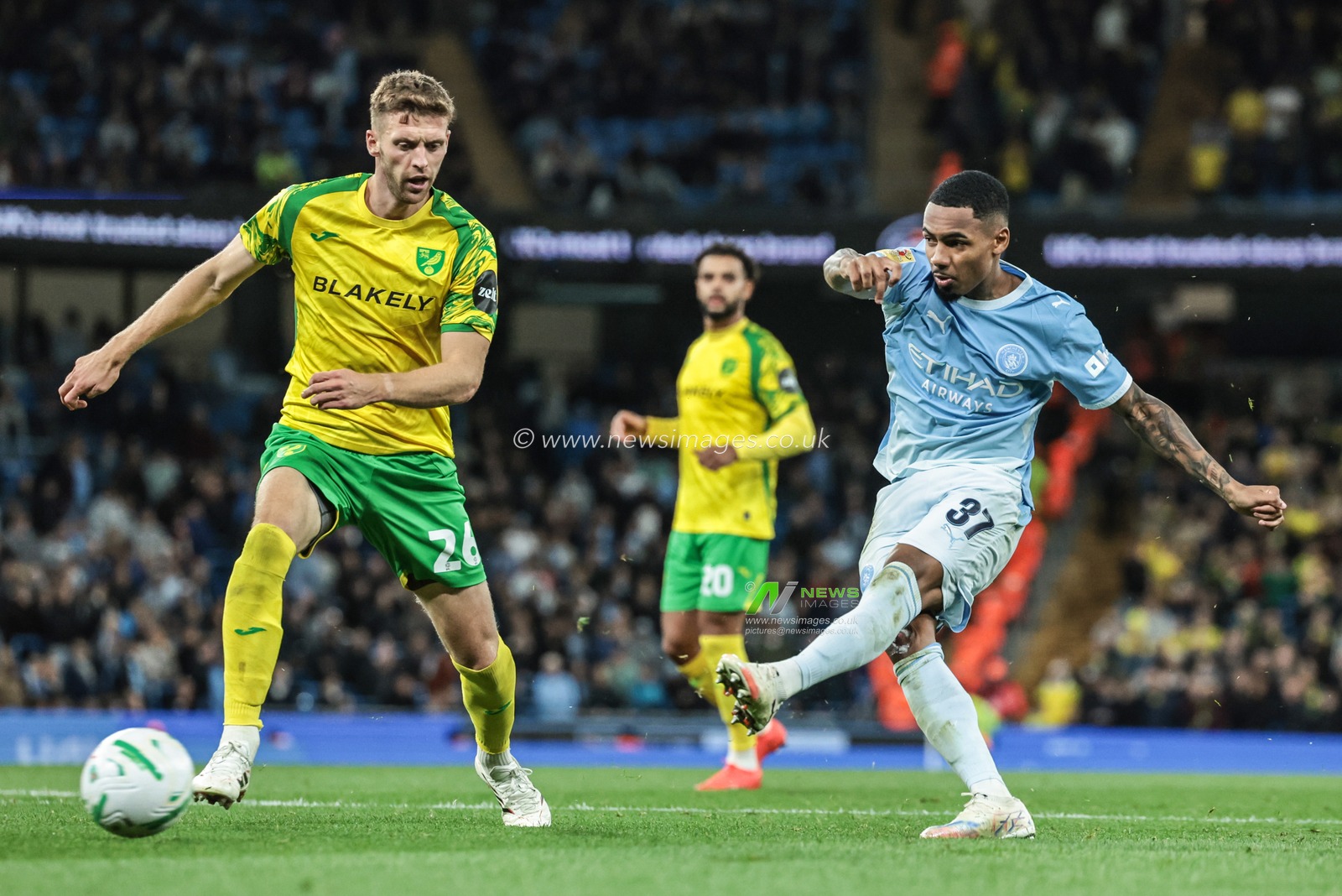 Allan of Manchester City scores to make it 3-0 during the Carabao Cup round 3 match Manchester City vs Norwich City at Etihad Stadium, Manchester, United Kingdom on 17 September 2026

(Photo by Mark Cosgrove/News Images)
