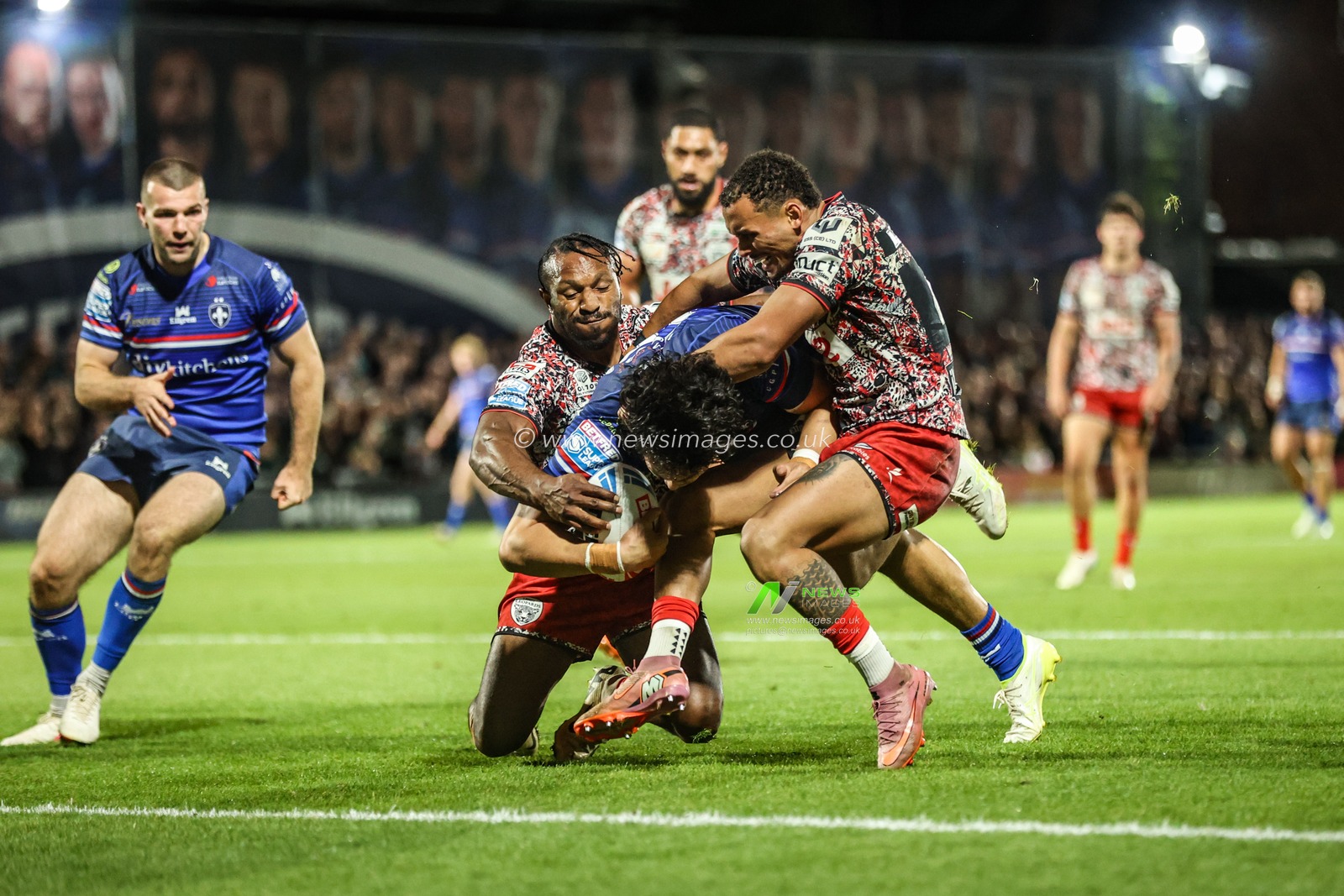 Betfred Super League Play-off Eliminator round Wakefield Trinity v Leigh Leopards