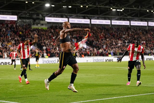 Igor Thiago of Brentford celebrates his goal to make it 2-0 during the Premier League match Brentford vs Chelsea at GTECH Community Stadium, London, United Kingdom on 18 September 2026

(Photo by Harvey Murphy/News Images)