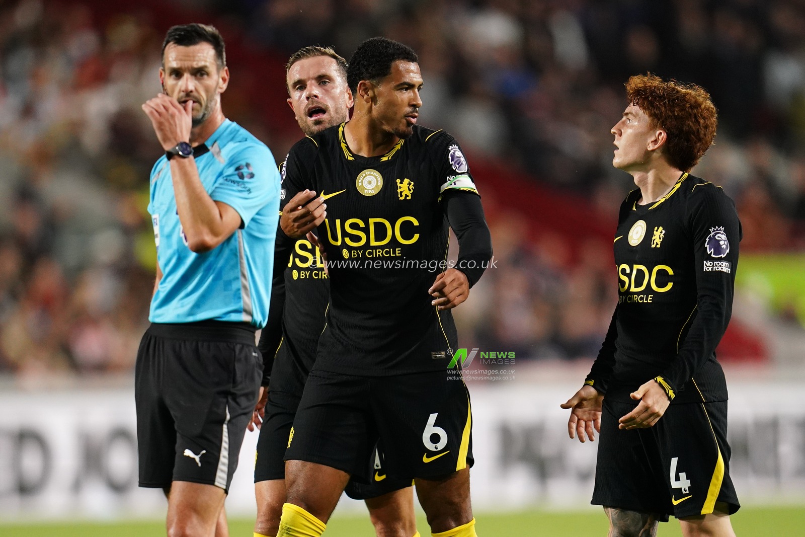 Chelsea players during the Premier League match Brentford vs Chelsea at GTECH Community Stadium, London, United Kingdom on 18 September 2026

(Photo by Harvey Murphy/News Images)