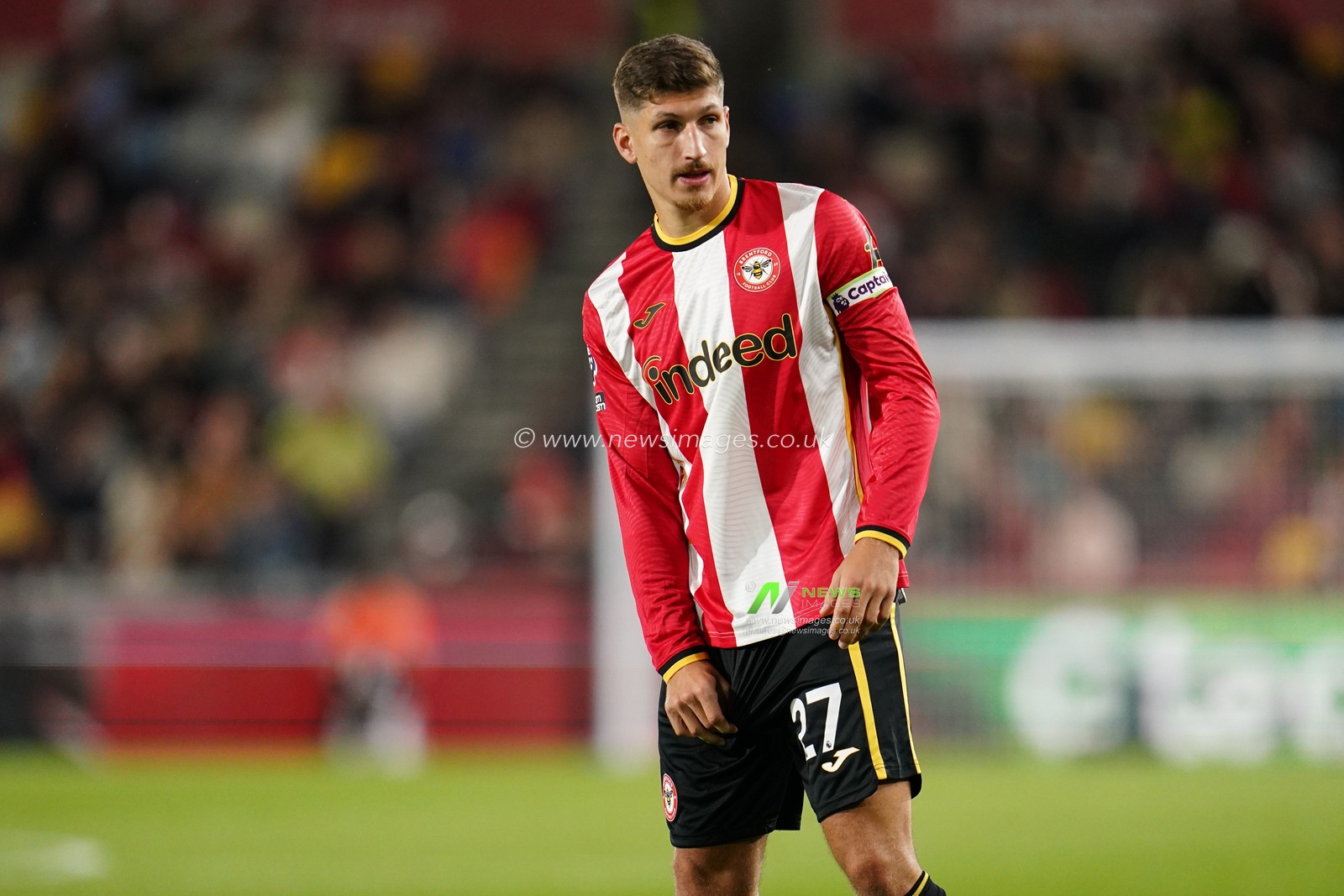 Vitaly Janelt of Brentford during the Premier League match Brentford vs Chelsea at GTECH Community Stadium, London, United Kingdom on 18 September 2026

(Photo by Harvey Murphy/News Images)