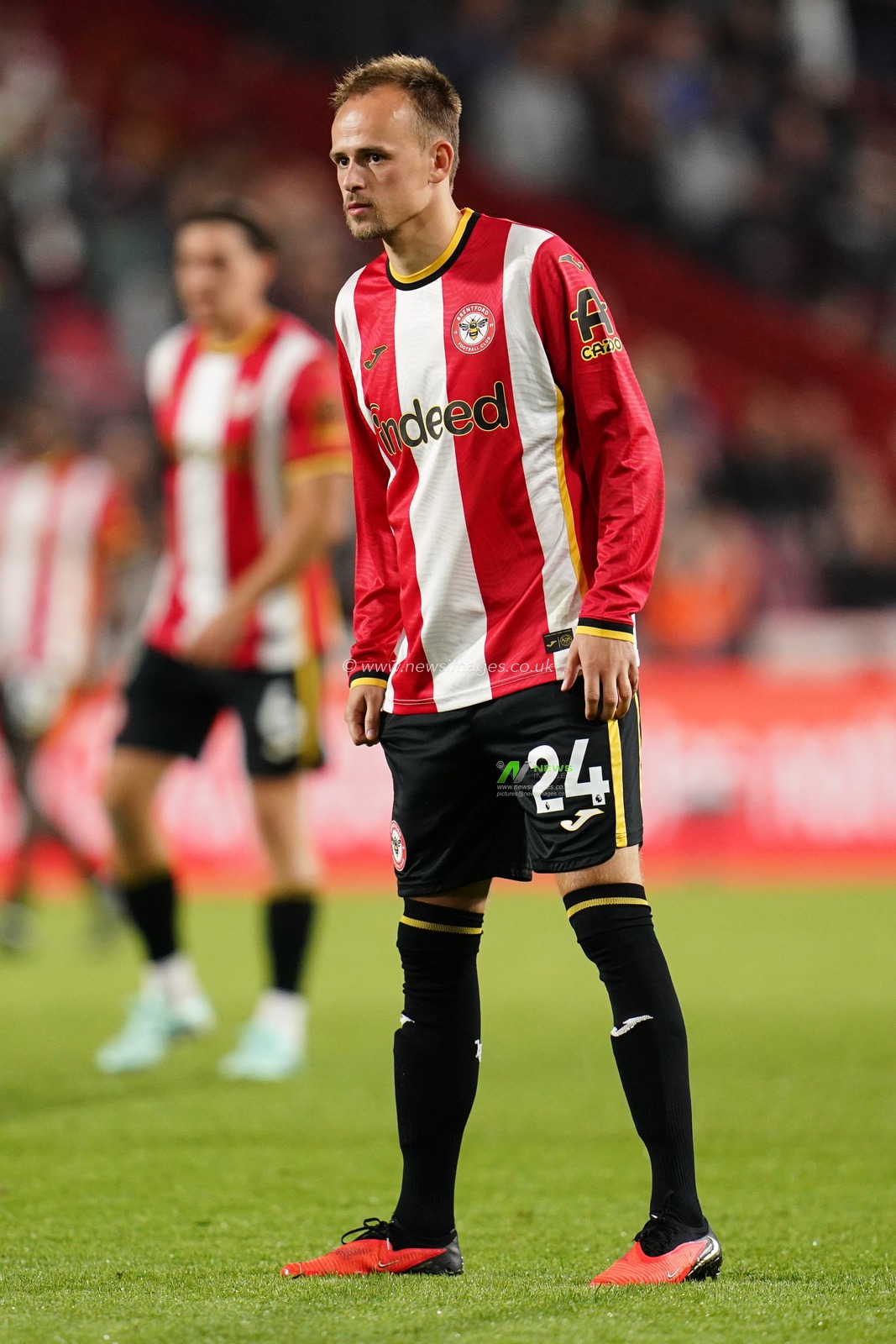 dMikkel Damsgaard of Brentford uring the Premier League match Brentford vs Chelsea at GTECH Community Stadium, London, United Kingdom on 18 September 2026

(Photo by Harvey Murphy/News Images)