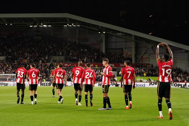 Jaidon Anthony of Brentford and his teammates celebrate 1-0 lead during the Premier League match Brentford vs Chelsea at GTECH Community Stadium, London, United Kingdom on 18 September 2026

(Photo by Harvey Murphy/News Images)