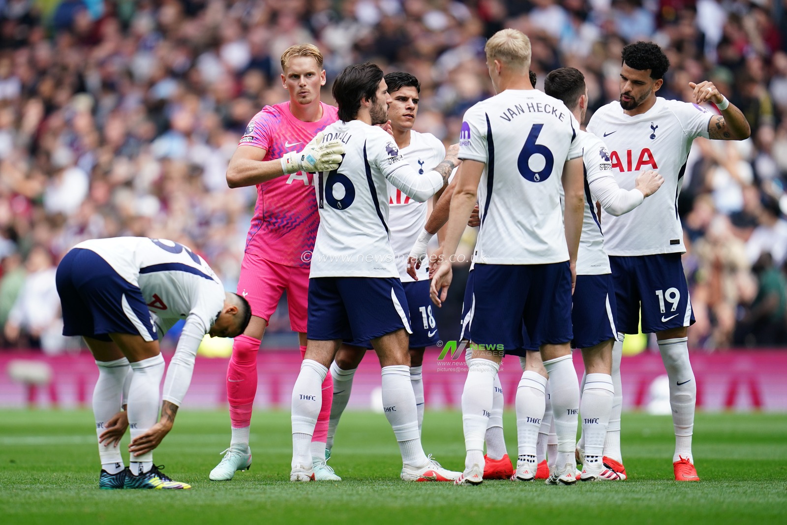 Premier League: Tottenham Hotspur v Aston Villa