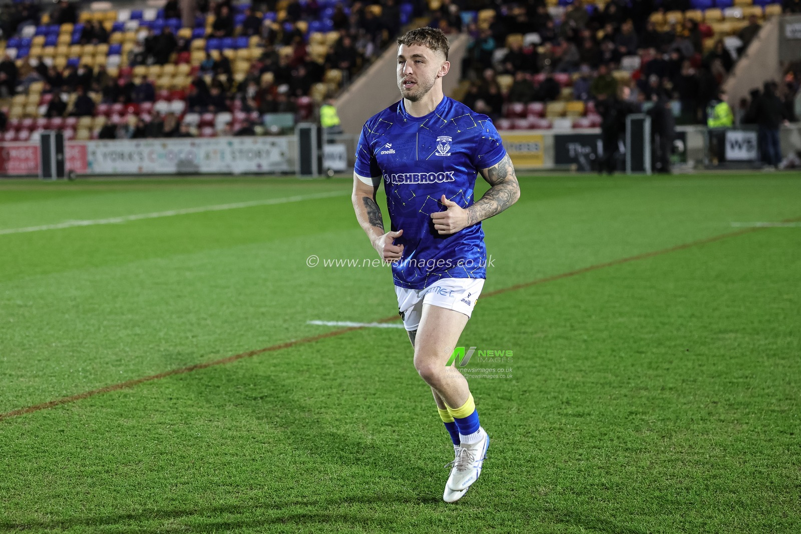 Sam Powell of Warrington Wolves in the pre-game warm up during the Betfred Super League Round 4 match York Knights vs Warrington Wolves at LNER Community Stadium, York, United Kingdom on 06 March 2026

(Photo by Mark Cosgrove/News Images)