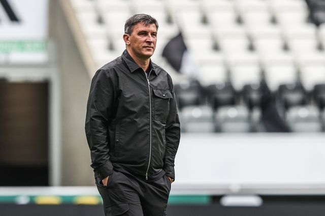 Sergej Jakirovi manager of Hull City arrives during the Premier League match Newcastle Untied vs Hull City at St. James's Park, Newcastle, United Kingdom on 19 September 2026

(Photo by Alfie Cosgrove/News Images)