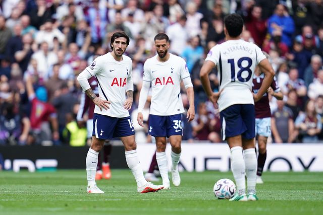Tottenham players look on as Aston Villa take 0-1 lead during the Premier League match Tottenham Hotspur vs Aston Villa at Tottenham Hotspur Stadium, London, United Kingdom on 19 September 2026

(Photo by Harvey Murphy/News Images)