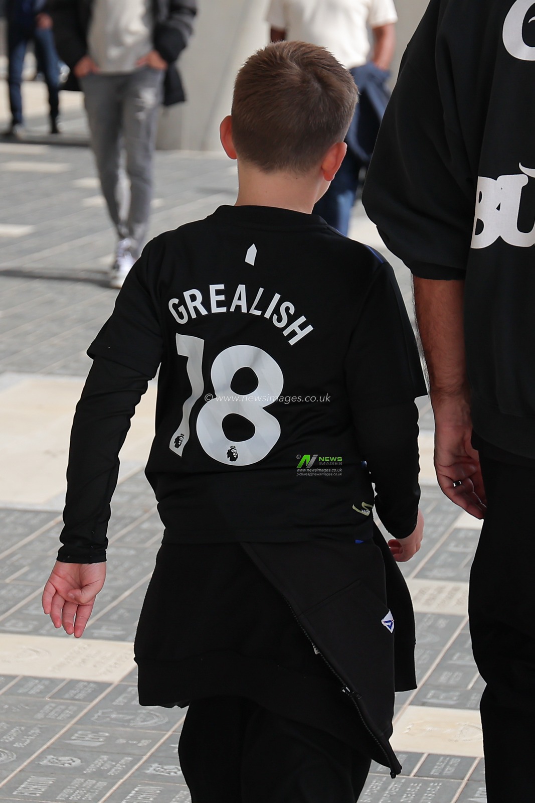 Everton fan with Jack Grealish of Everton shirt prior to the Premier League match Everton vs Ipswich Town at Hill Dickinson Stadium, Liverpool, United Kingdom on 19 September 2026

(Photo by Jorge Horsted/News Images)