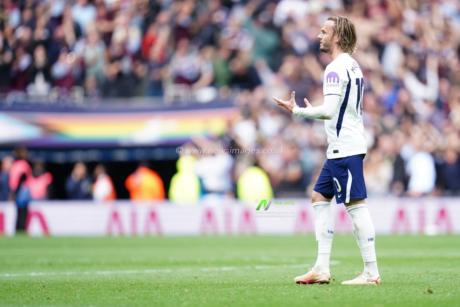 James Maddison of Tottenham Hotspur after Aston villa make it 0-3 during the Premier League match Tottenham Hotspur vs Aston Villa at Tottenham Hotspur Stadium, London, United Kingdom on 19 September 2026

(Photo by Harvey Murphy/News Images)