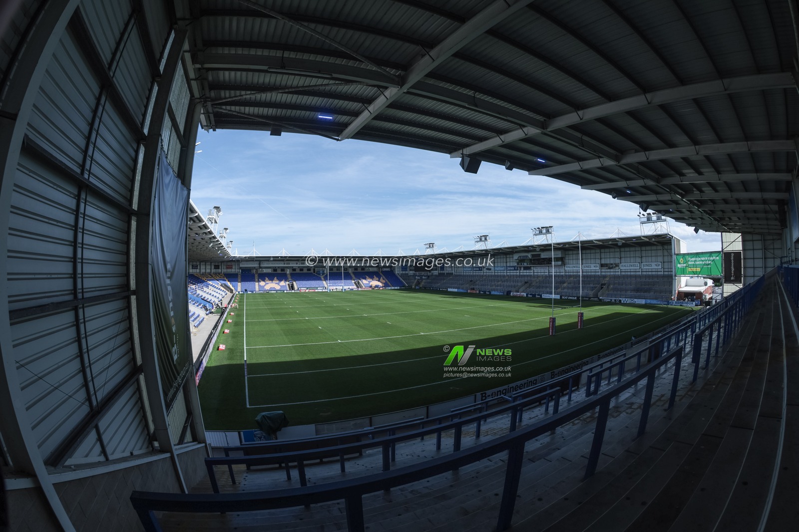 A general view of The Halliwell Jones Stadium during the Betfred Super League Play-off Eliminator round match Warrington Wolves vs Hull KR at The Halliwell Jones Stadium, Warrington, United Kingdom on 19 September 2026

(Photo by Mark Cosgrove/News Images)