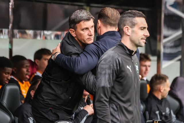 Sergej Jakirovi manager of Hull City embraces Matthias Jaissle manager of Newcastle United before the game during the Premier League match Newcastle Untied vs Hull City at St. James's Park, Newcastle, United Kingdom on 19 September 2026

(Photo by Alfie Cosgrove/News Images)