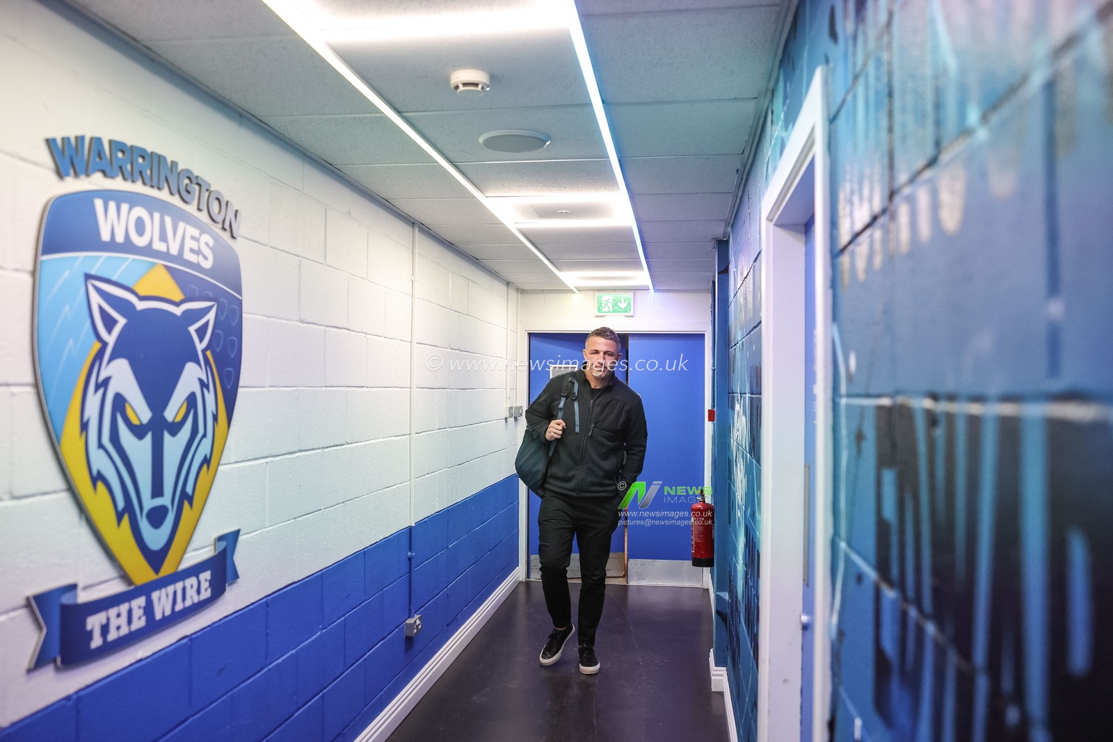 Sam Burgess manager of Warrington Wolves arrives during the Betfred Super League Play-off Eliminator round match Warrington Wolves vs Hull KR at The Halliwell Jones Stadium, Warrington, United Kingdom on 19 September 2026

(Photo by Mark Cosgrove/News Images)