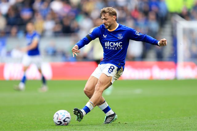 Kiernan Dewsbury-Hall of Everton with ball at his feet during the Premier League match Everton vs Ipswich Town at Hill Dickinson Stadium, Liverpool, United Kingdom on 19 September 2026

(Photo by Jorge Horsted/News Images)