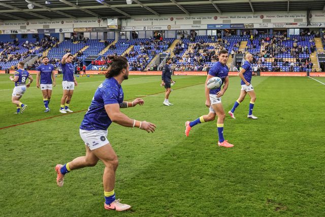 Sam Stone of Warrington Wolves \in the pre-game warm up during the Betfred Super League Play-off Eliminator round match Warrington Wolves vs Hull KR at The Halliwell Jones Stadium, Warrington, United Kingdom on 19 September 2026

(Photo by Mark Cosgrove/News Images)
