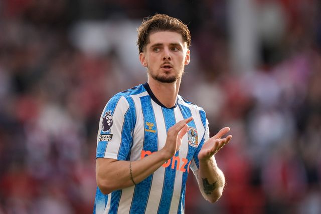 Jack Rudoni of Coventry City applauds the fans before kick off during the Premier League match Nottingham Forest vs Coventry City at City Ground, Nottingham, United Kingdom on 19 September 2026

(Photo by Maynard Manyowa/News Images)