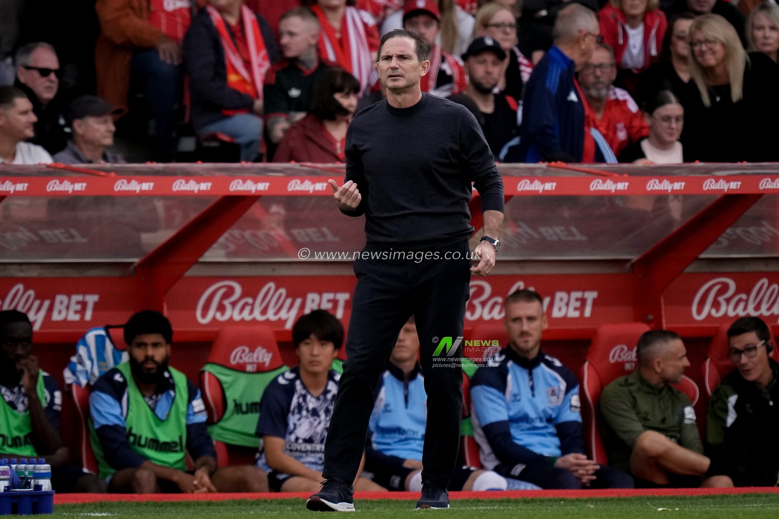 Frank Lampard manager of Coventry City gives his team instructions  during the Premier League match Nottingham Forest vs Coventry City at City Ground, Nottingham, United Kingdom on 19 September 2026

(Photo by Maynard Manyowa/News Images)