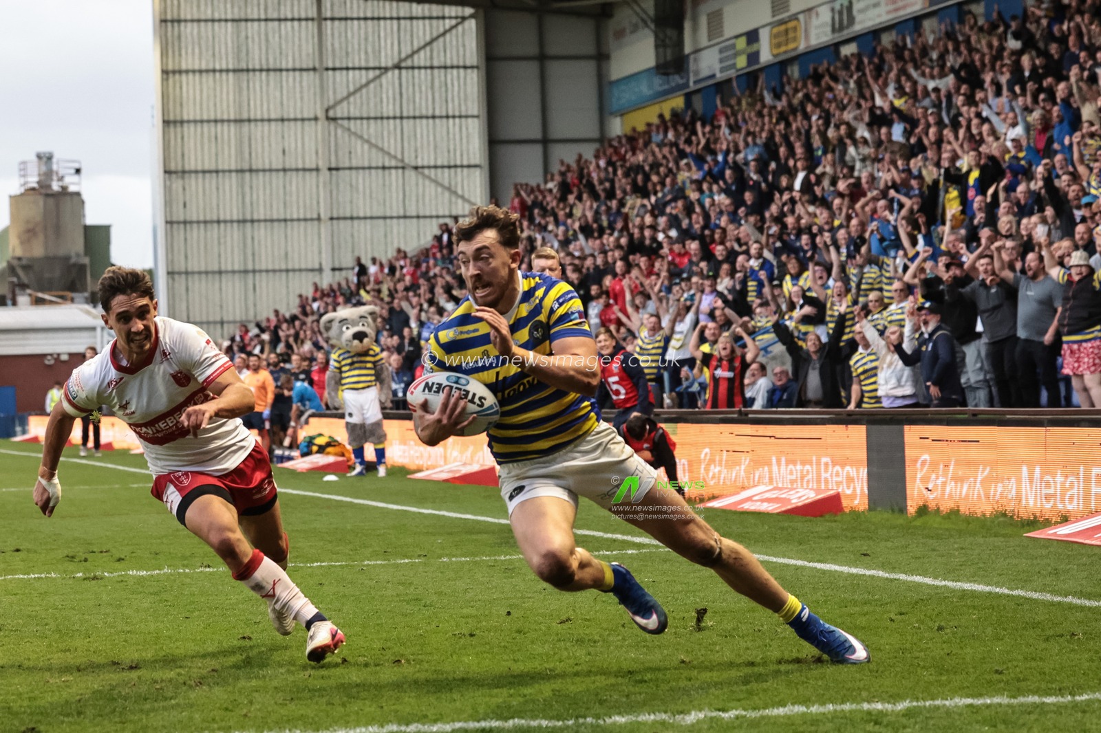 Betfred Super League Play-off Eliminator round Warrington Wolves v Hull KR