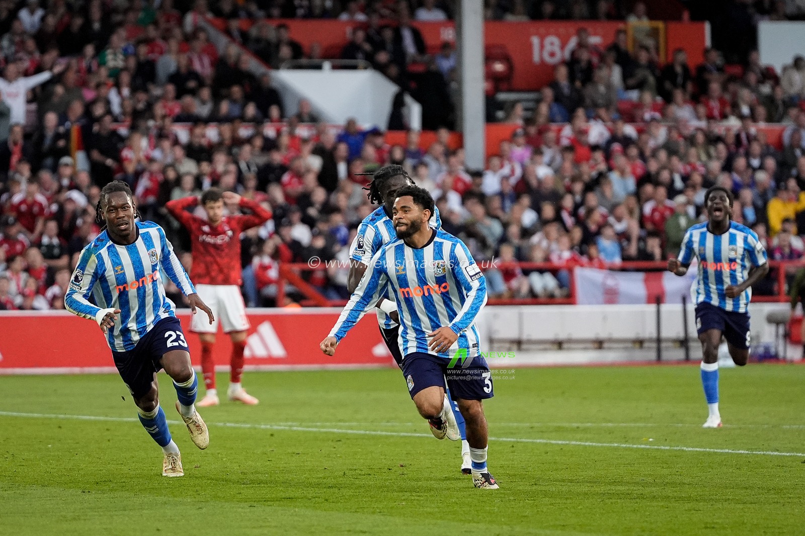 Jay Dasilva of Coventry City celebrates his goal to make it  0-1 during the Premier League match Nottingham Forest vs Coventry City at City Ground, Nottingham, United Kingdom on 19 September 2026

(Photo by Maynard Manyowa/News Images)