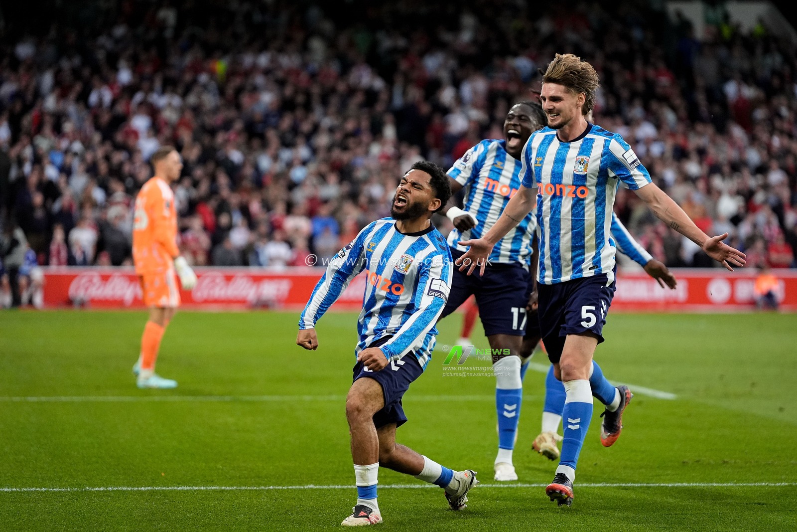 Jay Dasilva of Coventry City celebrates his goal to make it  0-1 during the Premier League match Nottingham Forest vs Coventry City at City Ground, Nottingham, United Kingdom on 19 September 2026

(Photo by Maynard Manyowa/News Images)