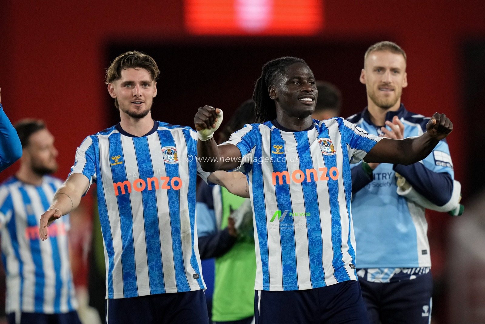  Loum Tchaouna and Jack Rudoni of Coventry City applauds the fans after the final whistle  during the Premier League match Nottingham Forest vs Coventry City at City Ground, Nottingham, United Kingdom on 19 September 2026

(Photo by Maynard Manyowa/News Images)