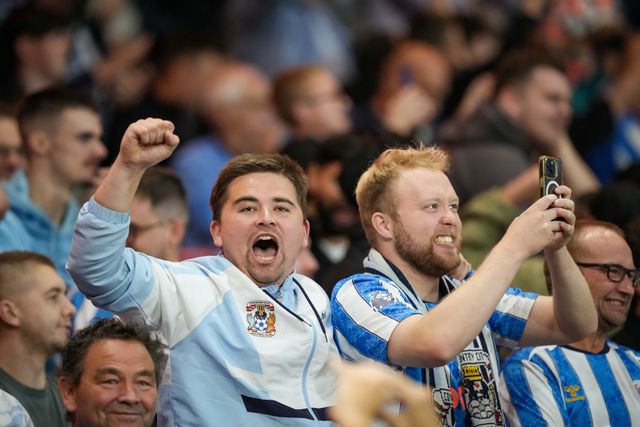 Coventry fans celebrate their team winning 0-1 during the Premier League match Nottingham Forest vs Coventry City at City Ground, Nottingham, United Kingdom on 19 September 2026

(Photo by Maynard Manyowa/News Images)