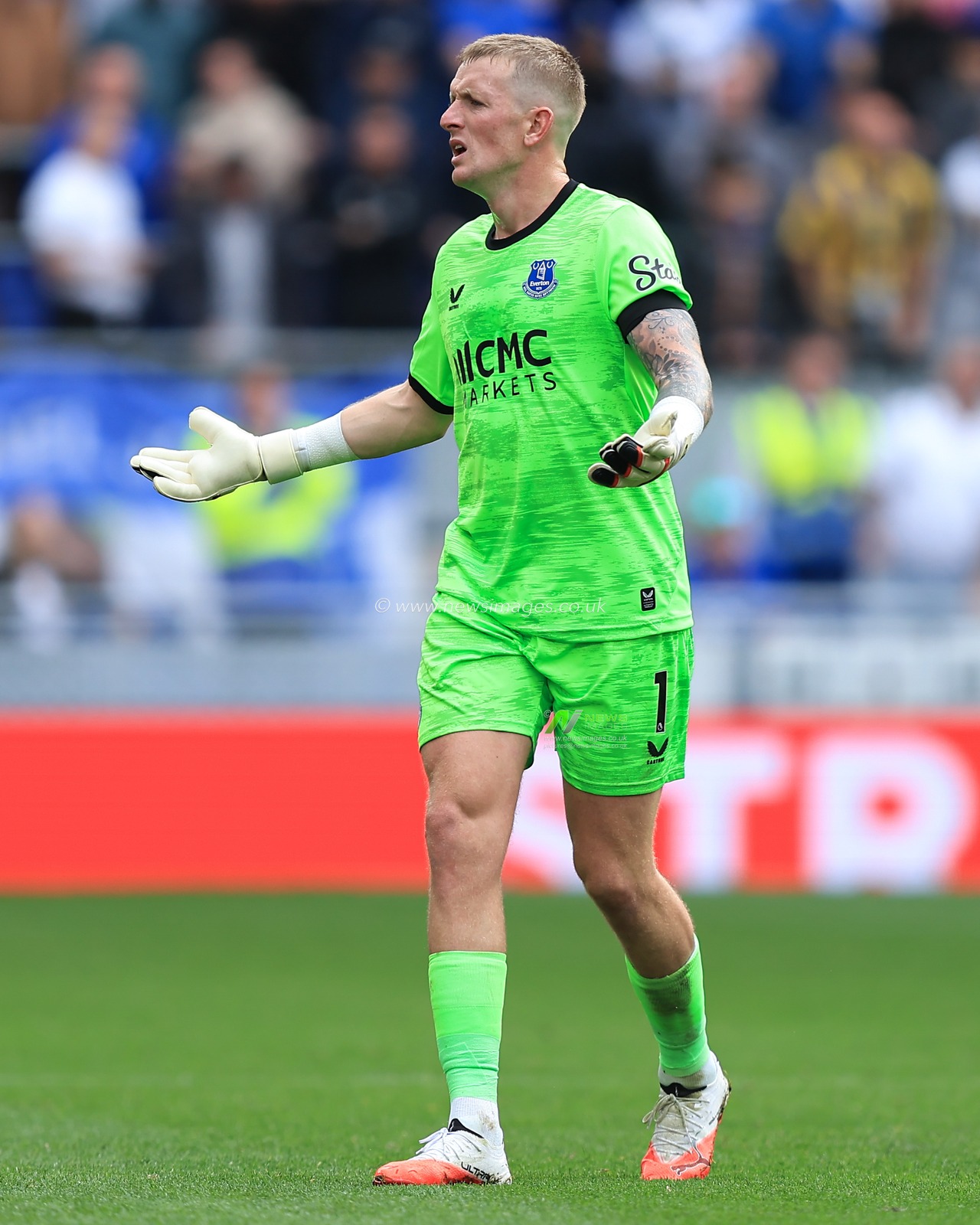 Everton goalkeeper Jordan Pickford during the Premier League match Everton vs Ipswich Town at Hill Dickinson Stadium, Liverpool, United Kingdom on 19 September 2026

(Photo by Jorge Horsted/News Images)