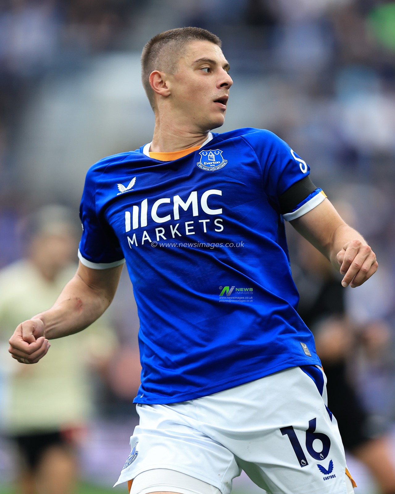 Vitaliy Mykolenko of Everton during the Premier League match Everton vs Ipswich Town at Hill Dickinson Stadium, Liverpool, United Kingdom on 19 September 2026

(Photo by Jorge Horsted/News Images)
