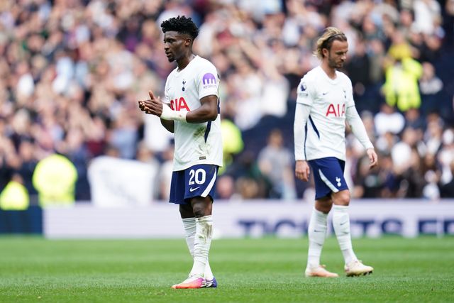Mohammed Kudus of Tottenham Hotspur applauds home support at full time during the Premier League match Tottenham Hotspur vs Aston Villa at Tottenham Hotspur Stadium, London, United Kingdom on 19 September 2026

(Photo by Harvey Murphy/News Images)