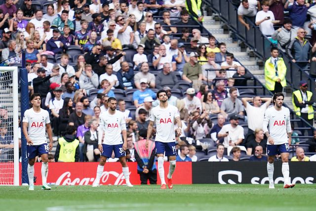 Tottenham players look on during the Premier League match Tottenham Hotspur vs Aston Villa at Tottenham Hotspur Stadium, London, United Kingdom on 19 September 2026

(Photo by Harvey Murphy/News Images)