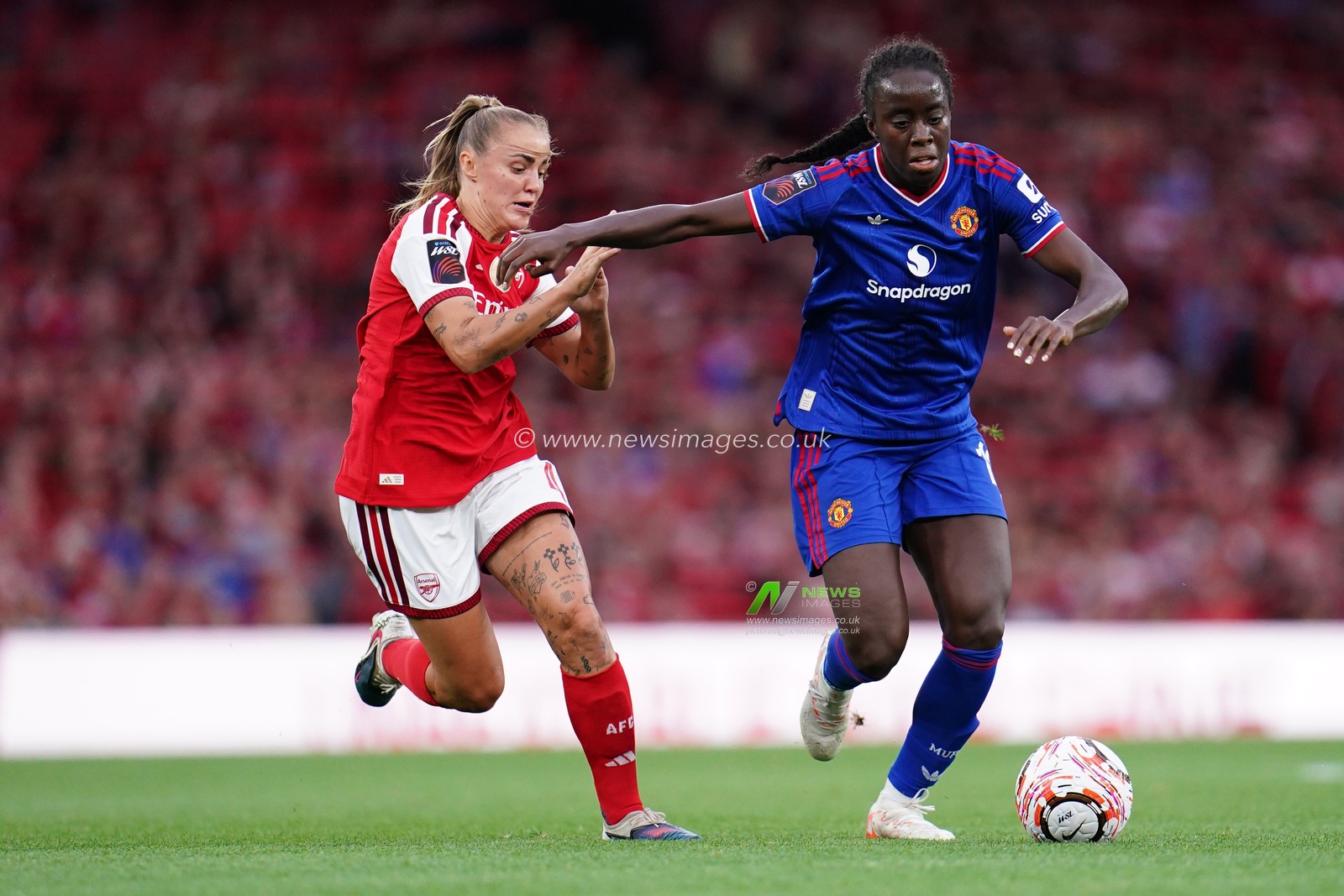 Women's Super League: Arsenal v Manchester United