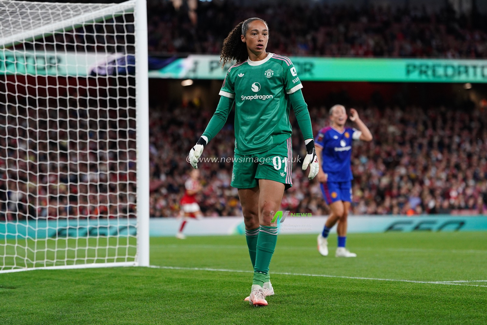 Women's Super League: Arsenal v Manchester United