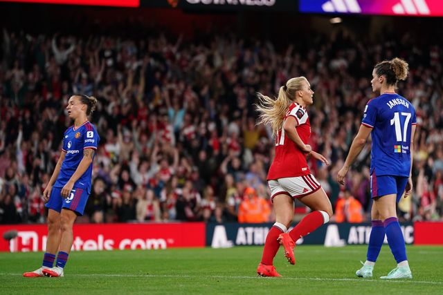 Women's Super League: Arsenal v Manchester United
