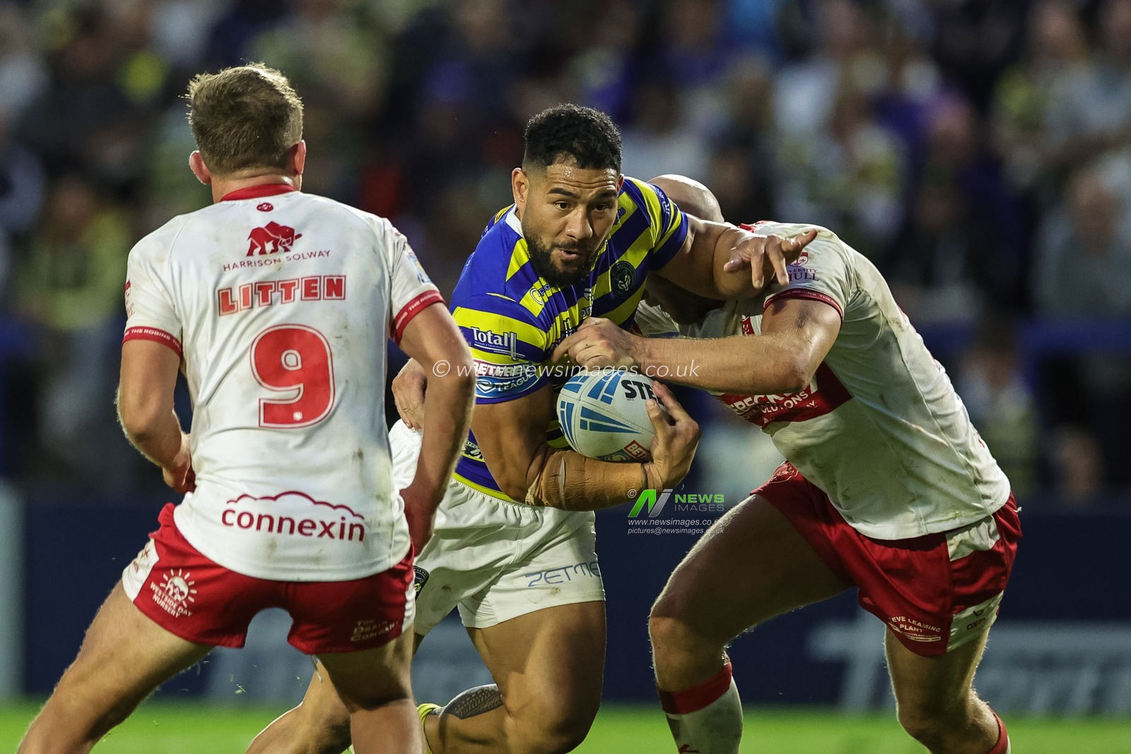 Kelepi Tanginoa of Warrington Wolves is tackled by Dean Hadley of Hull KR during the Betfred Super League Play-off Eliminator round match Warrington Wolves vs Hull KR at The Halliwell Jones Stadium, Warrington, United Kingdom on 19 September 2026

(Photo by Mark Cosgrove/News Images)