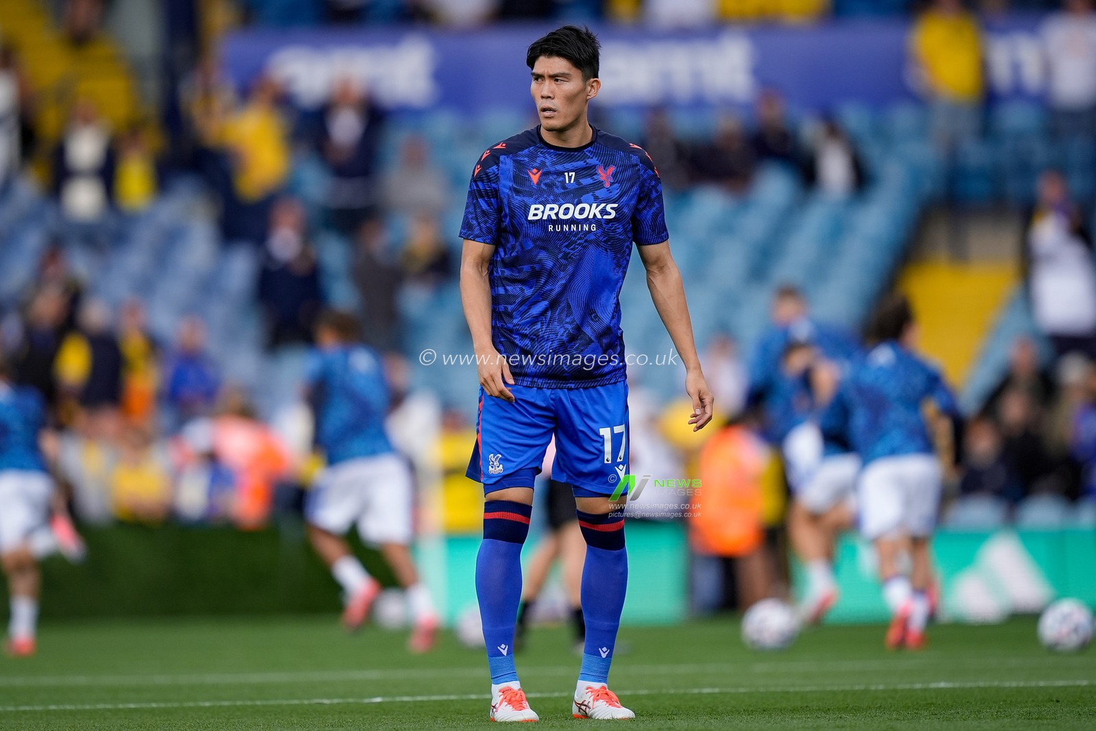 Takehiro Tomiyasu of Crystal Palace in the pregame warmup session  during the Premier League match Leeds United vs Crystal Palace at Elland Road, Leeds, United Kingdom on 20 September 2026

(Photo by Maynard Manyowa/News Images)