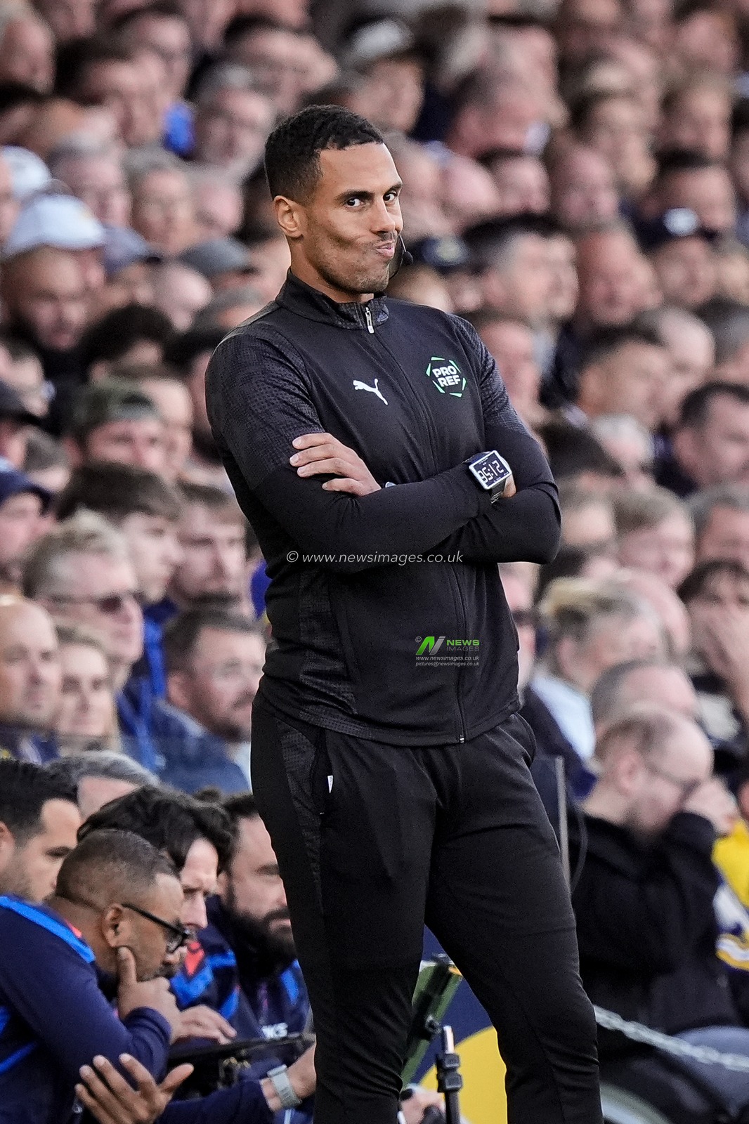 Fourth official Farai Hallam during the Premier League match Leeds United vs Crystal Palace at Elland Road, Leeds, United Kingdom on 20 September 2026

(Photo by Maynard Manyowa/News Images)