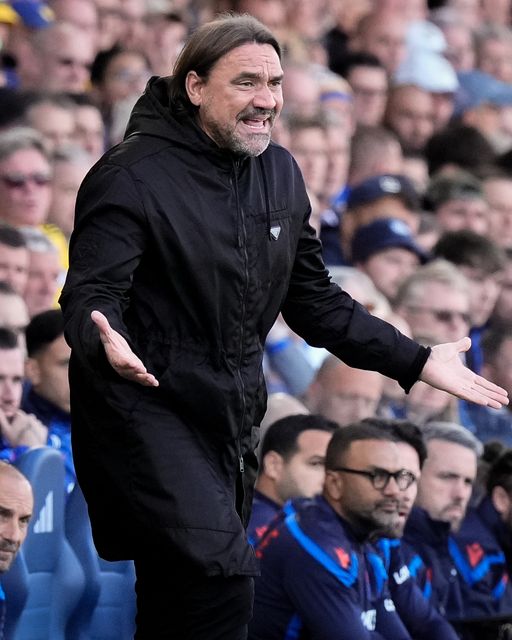 Daniel Farke manager of Leeds United gives his team instructions  during the Premier League match Leeds United vs Crystal Palace at Elland Road, Leeds, United Kingdom on 20 September 2026

(Photo by Maynard Manyowa/News Images)