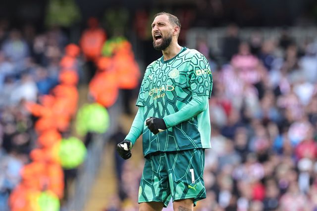 Manchester City goalkeeper Gianluigi Donnarumma celebrates Antoine Semenyo’s (not pictured) goal to make it 3-2 during the Premier League match Manchester City vs Sunderland at Etihad Stadium, Manchester, United Kingdom on 20 September 2026

(Photo by Mark Cosgrove/News Images)