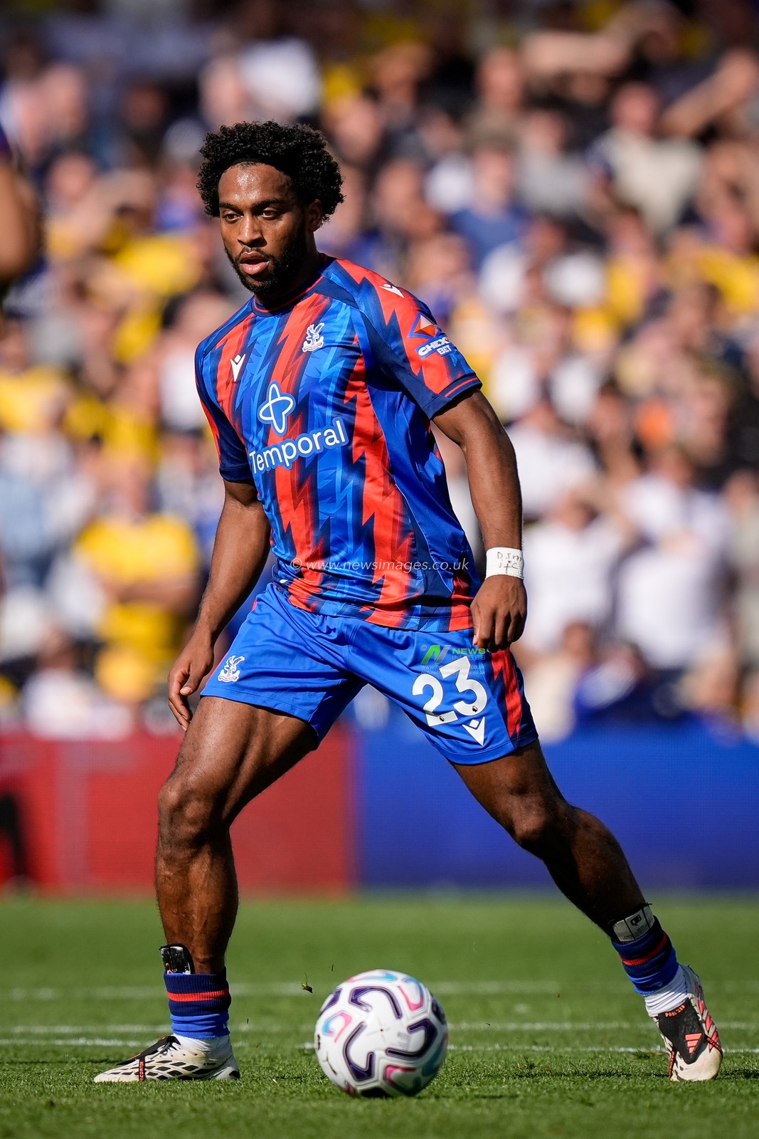 Quinten Timber of Crystal Palace during the Premier League match Leeds United vs Crystal Palace at Elland Road, Leeds, United Kingdom on 20 September 2026

(Photo by Maynard Manyowa/News Images)