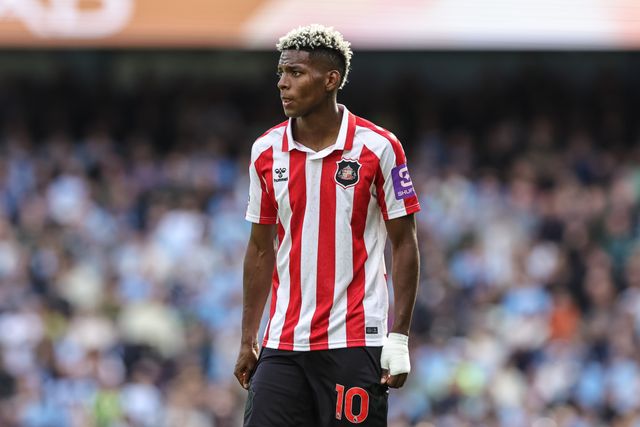 Nilson Angulo of Sunderland during the Premier League match Manchester City vs Sunderland at Etihad Stadium, Manchester, United Kingdom on 20 September 2026

(Photo by Mark Cosgrove/News Images)