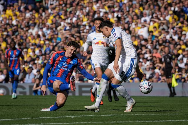 Jorgen Strand Larsen of Crystal Palace shoots on goal  during the Premier League match Leeds United vs Crystal Palace at Elland Road, Leeds, United Kingdom on 20 September 2026

(Photo by Maynard Manyowa/News Images)