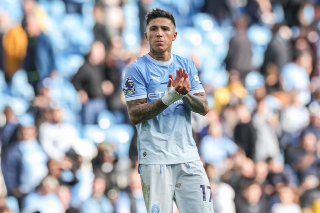 Enzo Fernandez of Manchester City applauds the fans during the Premier League match Manchester City vs Sunderland at Etihad Stadium, Manchester, United Kingdom on 20 September 2026

(Photo by Mark Cosgrove/News Images)