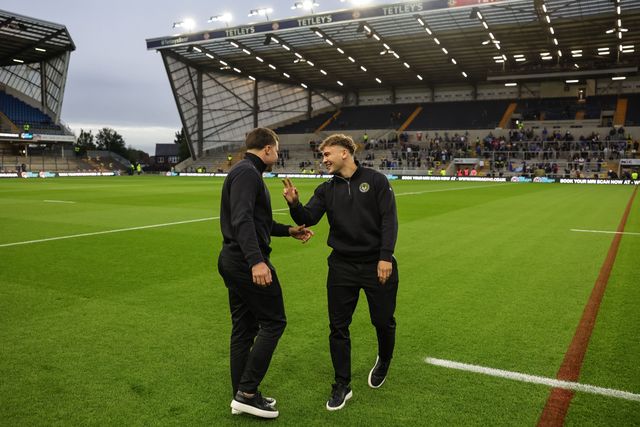 Josh Smith of Warrington Wolves and Cai Taylor-Wray of Warrington Wolves arrive during the Betfred Super League Play-off Semi-Final match Leeds Rhinos vs Warrington Wolves at AMT Headingley Stadium, Leeds, United Kingdom on 25 September 2026

(Photo by Mark Cosgrove/News Images)