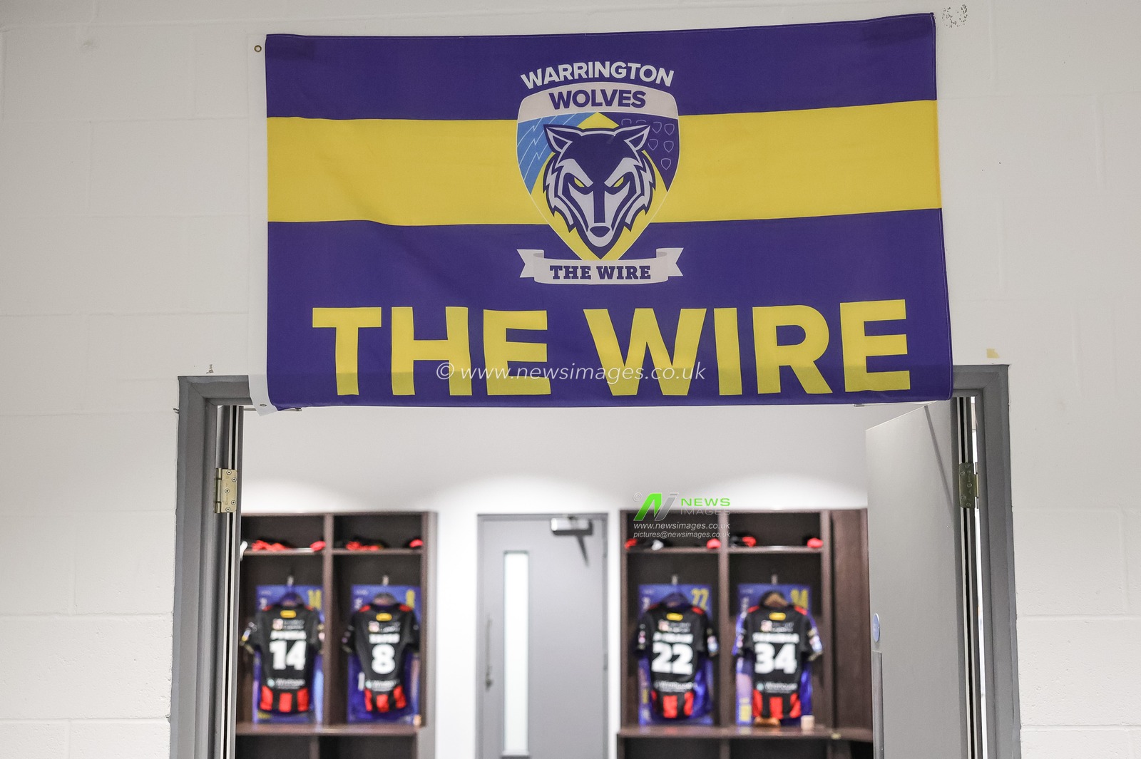 Betfred Super League Play-off Semi-Final Leeds Rhinos v Warrington Wolves
