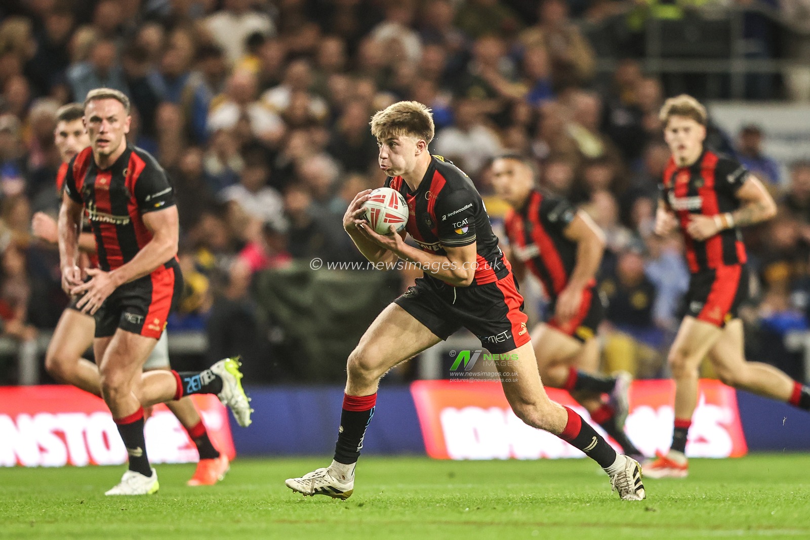 Betfred Super League Play-off Semi-Final Leeds Rhinos v Warrington Wolves